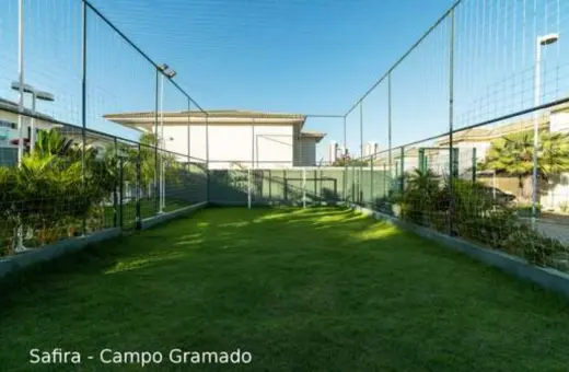 Casa duplex à venda com 205 metros em condomínio fechado