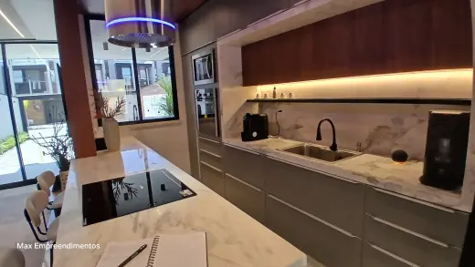 Casas duplex com 04 suítes de altíssimo padrão no Eusébio- Jazz Exclusive